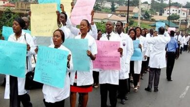 Nigerian Doctors Begin Indefinite Strike Over Delayed Salaries, Insurance Benefits
